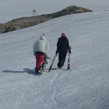 hika. Foto: Phille. &Aring;kare: daniboy, kingi.