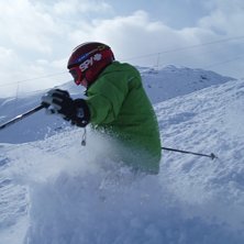 Solen sken &aring; pudret ven. Foto: Joakim Eriksson. &Aring;kare: Alexander Eriksson.