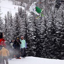 En sw cork 1080 mute i Us Freeskiing Open 2006
. &Aring;kare: Henrik Harlaut.