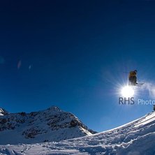 Foto: Rob Hamilton Smith. &Aring;kare: Adam wid&eacute;n.