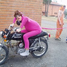 Muck 06 beh&ouml;ver man s&auml;ga mer?. Foto: vet ej ?. &Aring;kare: jag.