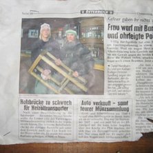 galen tant skulle sl&auml;nga in stolen i baren, men h. Foto: journalist. &Aring;kare: r&ouml;e &amp;amp; crall.