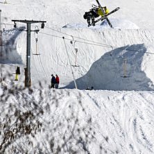 Daniel J&ouml;nsson shred. Foto: Magnus Karlsson. &Aring;kare: Daniel J&ouml;nsson.