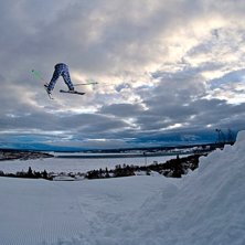 F&ouml;rs&ouml;ker n&aring;n truckergrab. Gjorde fotoshoot f&ouml;r. Foto: Johan St&aring;hlberg. &Aring;kare: Eric Norrlander.