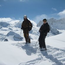 &amp;quot;v&auml;nt, jag ska bara l&auml;gga ner kameran&a. Foto: Martin Hallengren. &Aring;kare: August och Victor.