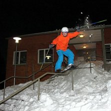 En kink vid en skola som var GANSKA skarp! elr vad. Foto: Anton Lampa. &Aring;kare: Elias Lampa.