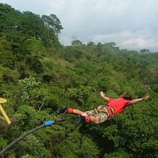 Bilden tagen direkt efter uthoppet vid bungyjump �. &Aring;kare: Gustav Olin.
