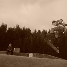 fille flippar. Foto: adam nordberg. &Aring;kare: filip nordberg.