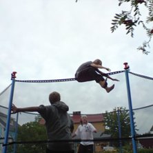 Jag g&ouml;r n&aring;n slags grab, :). Foto: Emil Holmberg. &Aring;kare: Jepser Holmbrg.