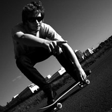 Rockenroll skateboarding!. Foto: Jon J&ouml;nnson. &Aring;kare: V_Gurra.