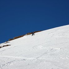 Solsida med mjuk sk&ouml;n sn&ouml; :D. Foto: Ricard Enquist. &Aring;kare: Adam Risberg.