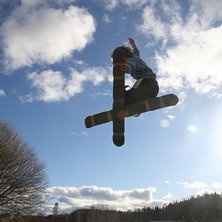 Gjorde ett par skidor till studsmattan:D. Foto: Johan Bogg. &Aring;kare: Niklas Bogg.