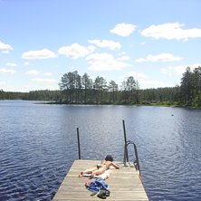 chill p&aring; bryggan. Foto: O.M. &Aring;kare: caroline.