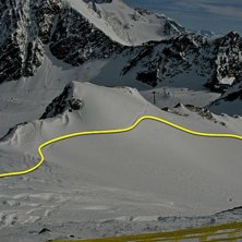 H&auml;r tar du av fr&aring;n pisten och ger dig ut mot den. Foto: Powder Department Stubaier Gletscher.