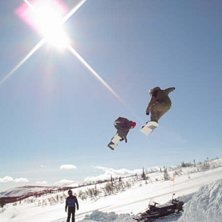 ja &aring; kusinen. Foto: anita. &Aring;kare: tobias andremo philip hung.