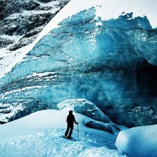 Ett stopp vid isgrottan.. Foto: jakob wallin. &Aring;kare: malena.