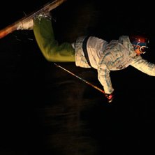 Finalen i SGA. Supermanfrontflip . GRYMMT !. Foto: Hampus Johansson. &Aring;kare: ----.