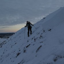 I b&ouml;rjan av s&auml;songen sl&auml;pper l&auml;tt sn&ouml;n p&aring; de. Foto: tryggve tir&eacute;n.