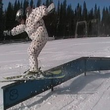 viktor ramlar n&auml;stan p&aring; kinken..