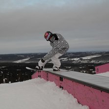 Jag glider i lindvallen. Foto: Filip Pettersson (powerOFF). &Aring;kare: Calle Sk&ouml;ld.