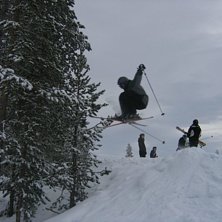 S&auml;songens f&ouml;rstahopp:) kanske inte s&aring; lyckat me. Foto: Karl-Erik Svensson. &Aring;kare: Jocce (jag).