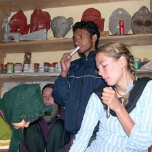 workshop i himalaya. Foto: Anna Stubbendorff. &Aring;kare: &Aring;kare vet jag inte...