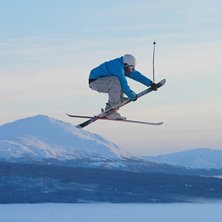 Friskt hopp. Foto: Sam Hedman. &Aring;kare: Alex.