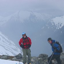 Utsikt fra toppen i Stryn. Foto: Marius R&oslash;stad. &Aring;kare: J&oslash;rgen Husbyn og H&aring;kon S&aelig;ther.