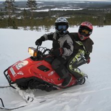 vi &auml;r uppe p&aring; klacken och &aring;ker lite..=). Foto: pappsen. &Aring;kare: Jag o Simon G.