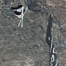 Sw 900 med en ganska tweekad mute...
Saas-Fee rid. Foto: Yves Garneau. &Aring;kare: Henrik Harlaut.