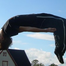 Backflip. Foto: Lukas Linnarsson. &Aring;kare: Ludvig Linnarsson.