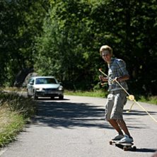 Dannes tur att &amp;quot;surfa&amp;quot; &ouml;ver asf. Foto: Magnus Ch&ouml;ler. &Aring;kare: Daniel Engblom.