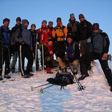 Solnedg&aring;ng o glada miner!. Foto: Simon Jaktlund. &Aring;kare: En skara lyckligt lottade.