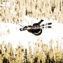 Flat7 rev.mute i soliga T-dalen. Foto: Gustaf Sj&ouml;berg. &Aring;kare: Carl-Philip Fredborg.