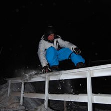 Vi hittade ett handrail i tr&auml; som vi k&ouml;rde p&aring;&a. Foto: Tommie Johansson. &Aring;kare: Morgan Eliasson.