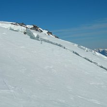 Hj&auml;lp. Foto: Catta.