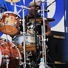 &Aring;kare: James Bradley Jr.