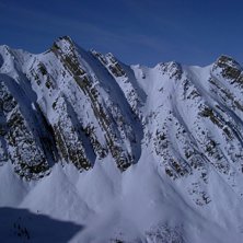 &Aring;ret &auml;r 2004...... Turade i backcountryn n&auml;ra K. Foto: Anders. &Aring;kare: Tittar p&aring; berget som vi senare samma dag gjorde en topptur p&aring;..