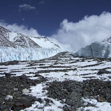 Foto: Fredrik Schenholm. &Aring;kare: 25 april. P&aring; v&auml;g in mot ABC kunde vi njuta av otroligt vackra glaci&auml;rformationer..