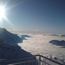 Njuter av solen och utsikten fr&aring;n toppen i Grand . Foto: Martin Berg. &Aring;kare: Ingen.