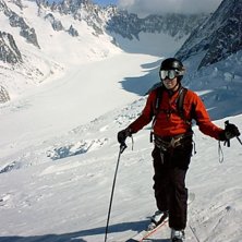 Pos&eacute; en solig v&aring;rdag, Les grand montes. Foto: UCPA. &Aring;kare: Johan Frykendahl.