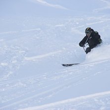 &Auml;nnu mer Hemsedal, kan s&auml;ga att jag k&ouml;r p&aring; ett. Foto: Jerker Bengtsson. &Aring;kare: Andreas Wiklund.