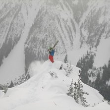 p&aring; v&auml;g till ett &aring;k i kicking sparka lite &aring; k&auml;. Foto: Freddie karlsson. &Aring;kare: Raymond Paldanius.