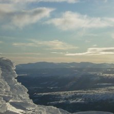 Kl&auml;ttring p&aring;v&auml;g upp till &Aring;re Skutan. Foto: Jag (Henri Nilsson). &Aring;kare: ingen s&aring; vitt jag kan se.