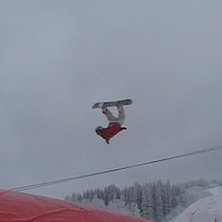 backflip i big air bag. Foto: pappa. &Aring;kare: ludvig karlsson.