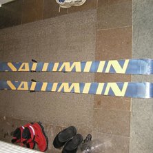 undersidan, det gr&aring; &auml;r valla f&ouml;r dom e 
nyvall. Foto: john cederlund. &Aring;kare: skidorna.