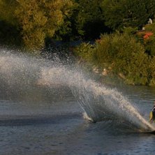 Att &aring;ka i solnedg&aring;ngen &auml;r alltid trevligt, spec. Foto: Philip Olsson. &Aring;kare: Henning Olsson.