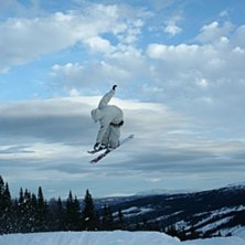 Snurr med handp&aring;l&auml;ggning. Foto: Benjamin Johansson. &Aring;kare: Marcus Gardefjord.