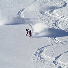 Puder!. &Aring;kare: H&aring;kan Reinholdson.