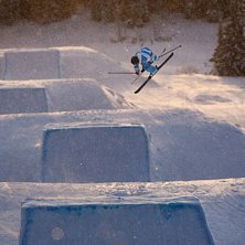 Lite br&auml;cke h&auml;ng, Tror detta var &ouml;ppningsdagen . Foto: Niclas Magnusson. &Aring;kare: Jesper Tj&auml;der.